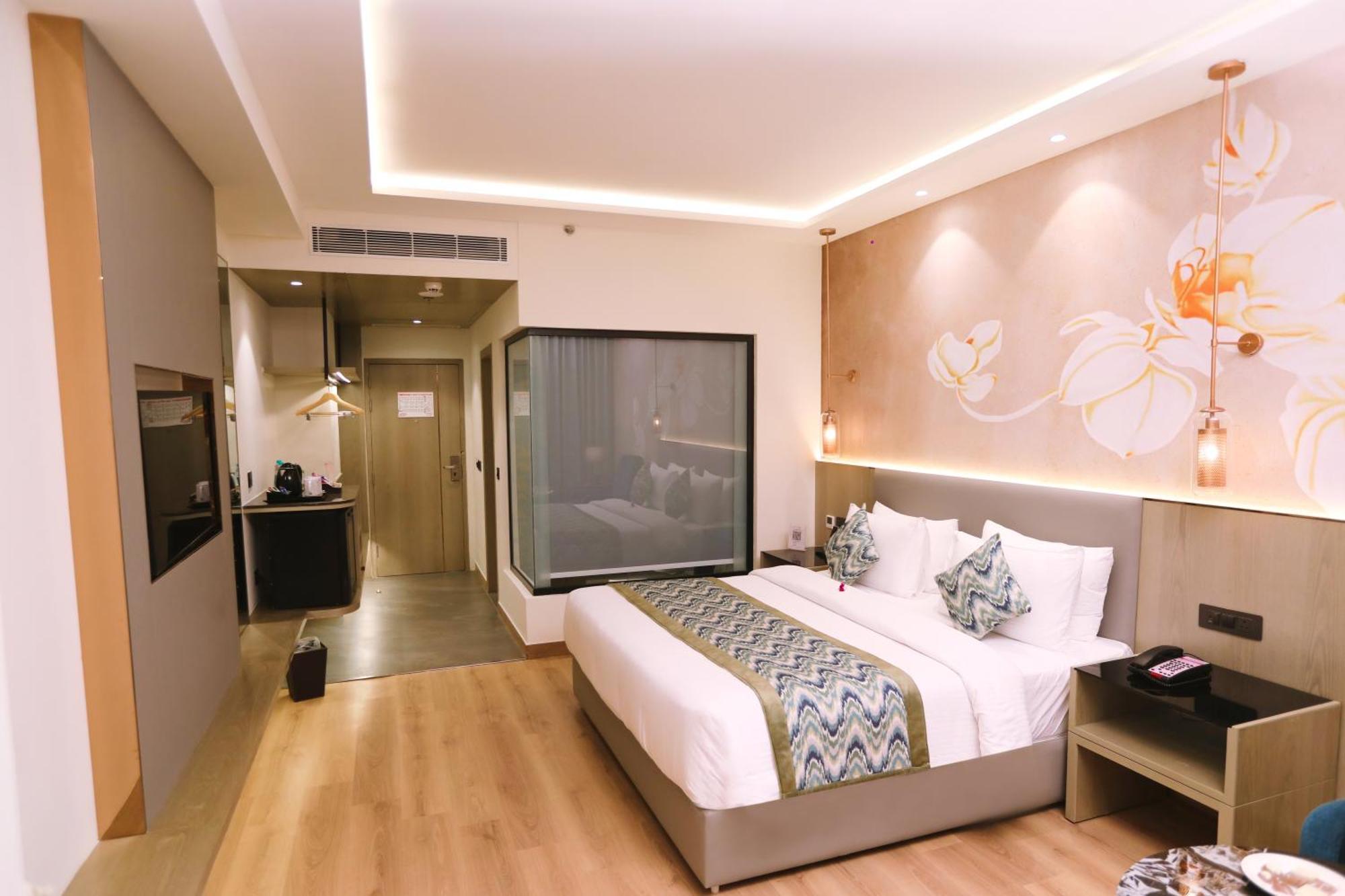 Regenta Place Amritsar By Royal Orchid Hotels Limited Exterior photo