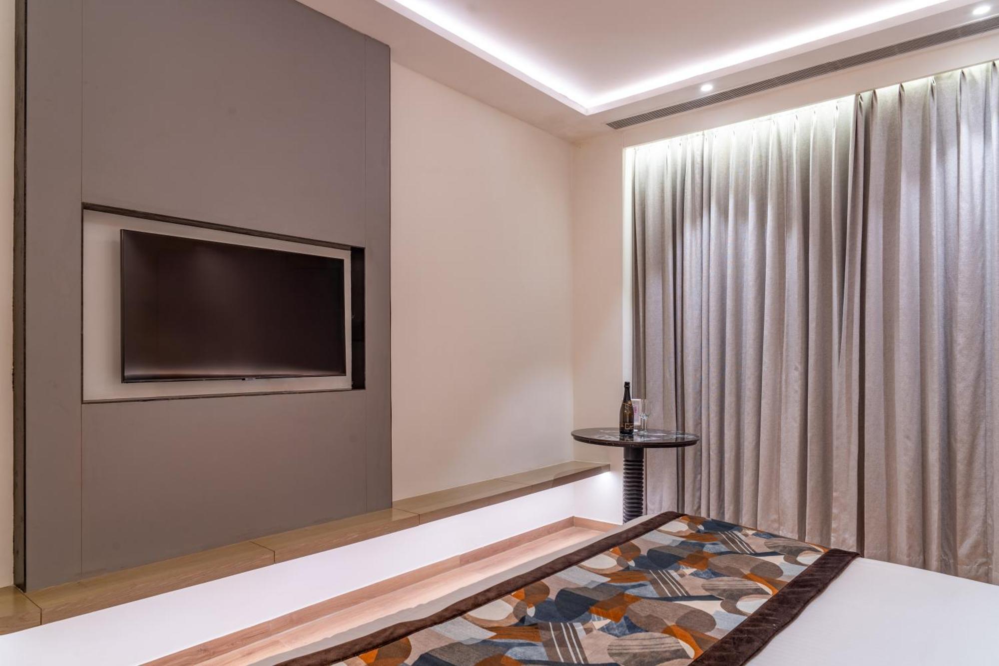Regenta Place Amritsar By Royal Orchid Hotels Limited Exterior photo