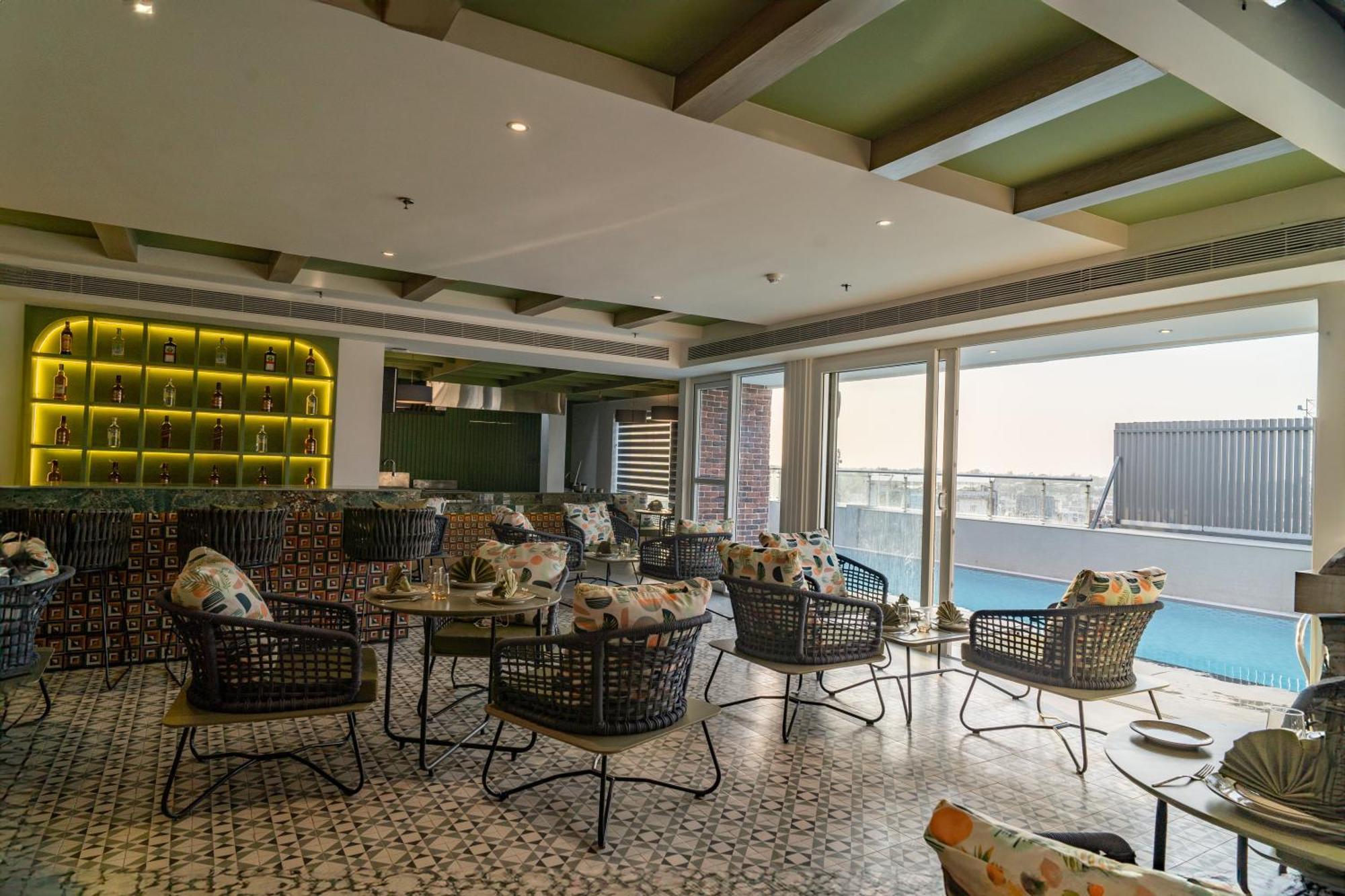 Regenta Place Amritsar By Royal Orchid Hotels Limited Exterior photo